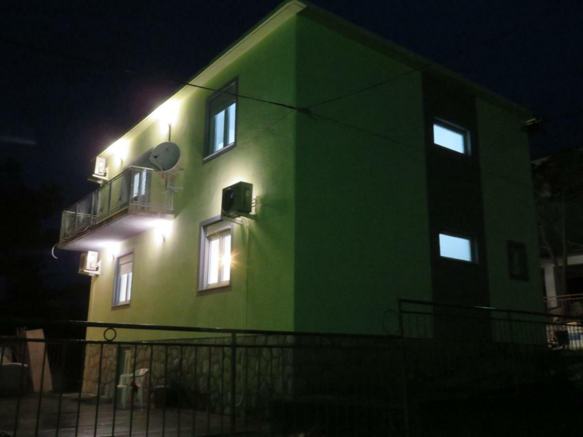 Apartments La Bombonera Starigrad Paklenica Exterior foto