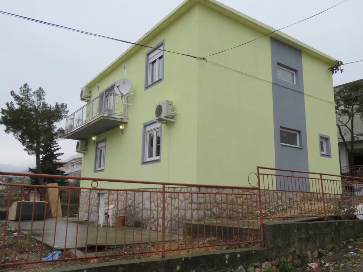 Apartments La Bombonera Starigrad Paklenica Exterior foto